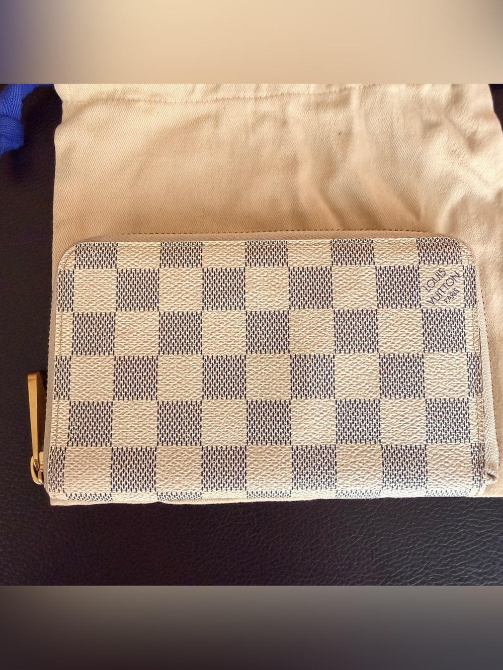 LOUIS VUITTON zippy compact Damier Azur round zipper wallet